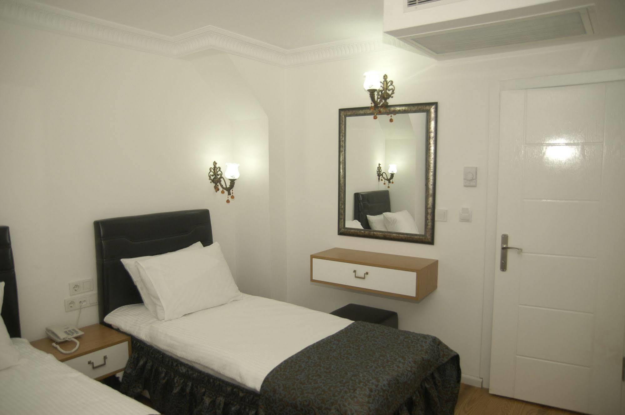 Jakaranda Hotel Istanbulská provincie Exteriér fotografie