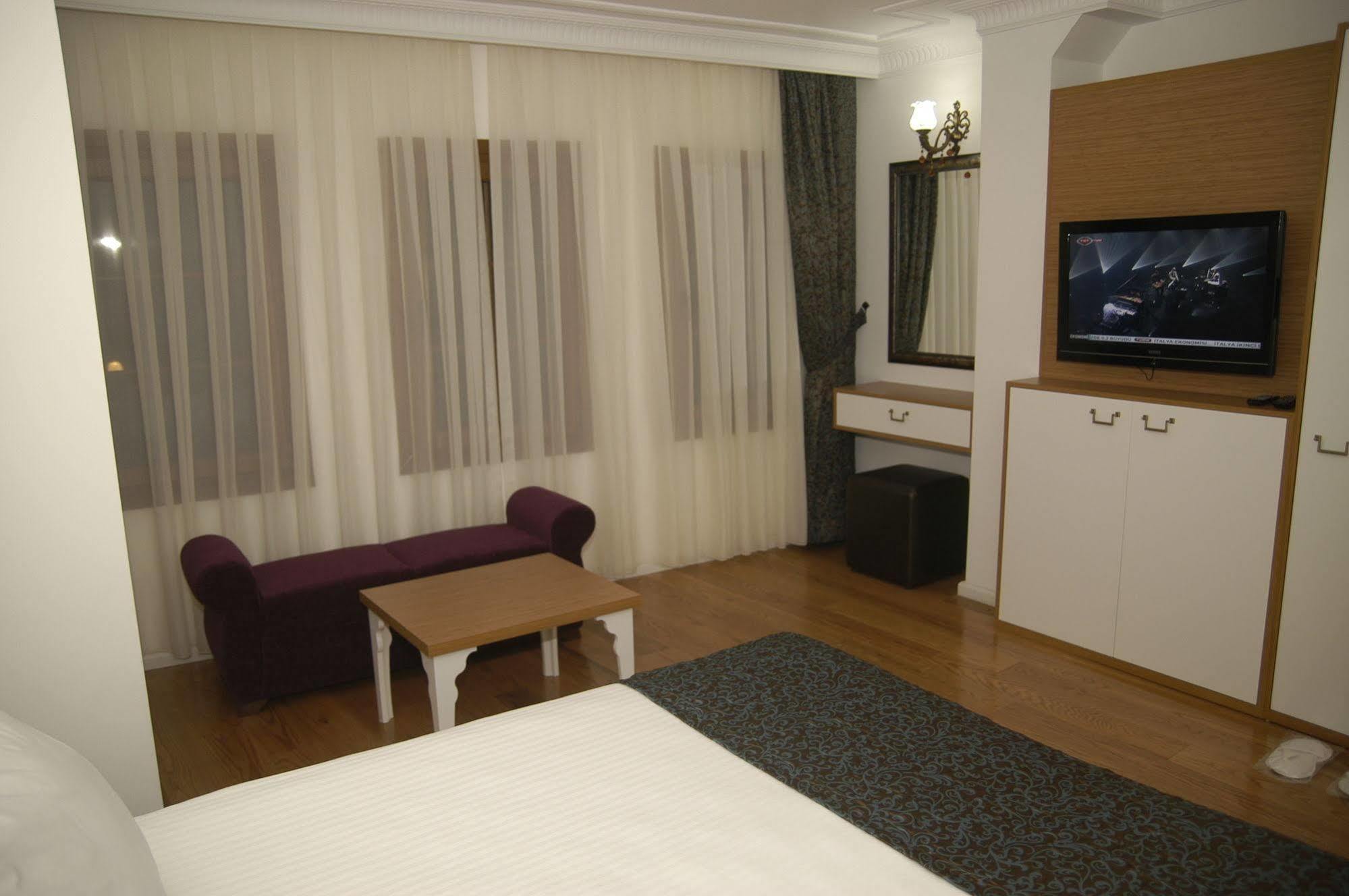 Jakaranda Hotel Istanbulská provincie Exteriér fotografie